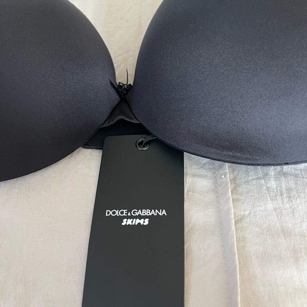 💕DOLCE & GABBANA X SKIMS SKIMS ULTIMATE TEARDROP PUSH-UP BRA💕 - Picture 6 of 11